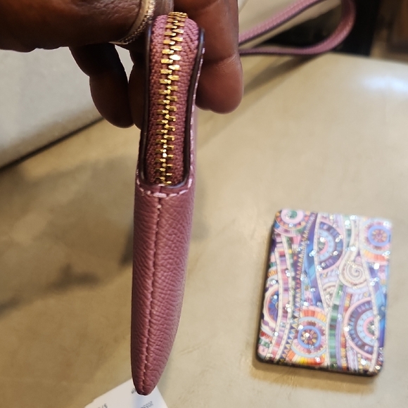 Coach Mauve/Lilac Wristlet with Gold Accents NWT & BOHO Print MIRROR - Picture 9 of 11